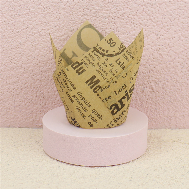 Venta al por mayor Tulip Pink Gradient periódico muffin cake taza de papel resistente a altas temperaturas a prueba de aceite recubierto de encaje muffin titular de papel