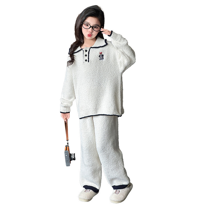 소녀의 큰 소년의 겨울 곰 홈 의류 세트 2024 새로운 한국 스타일 소녀의 달콤한 하프 벨벳 파자마 투피스 세트