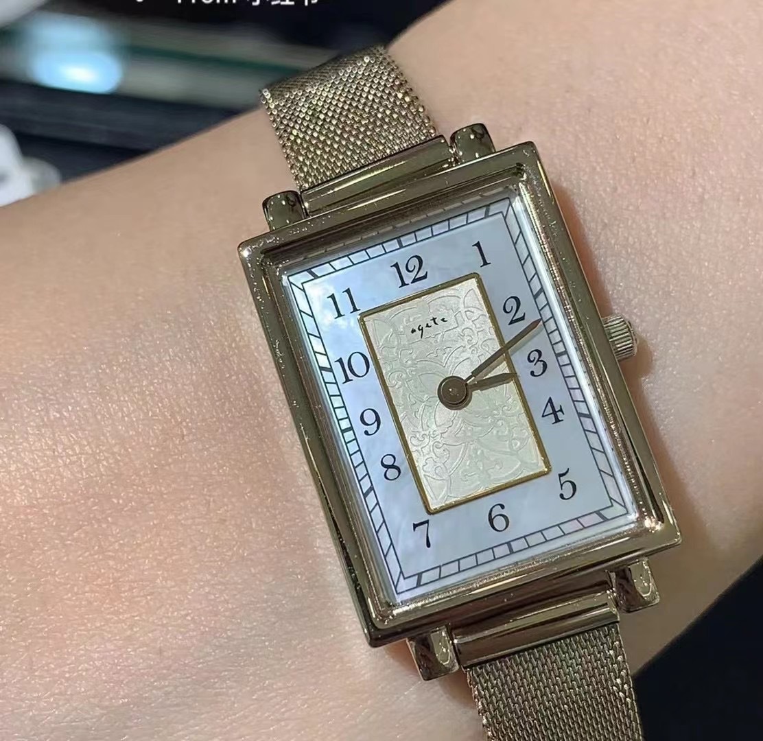 Agete同タイプ中古腕時計ミニ秀気角型麦穂レディース角型レトロ石英時計watch