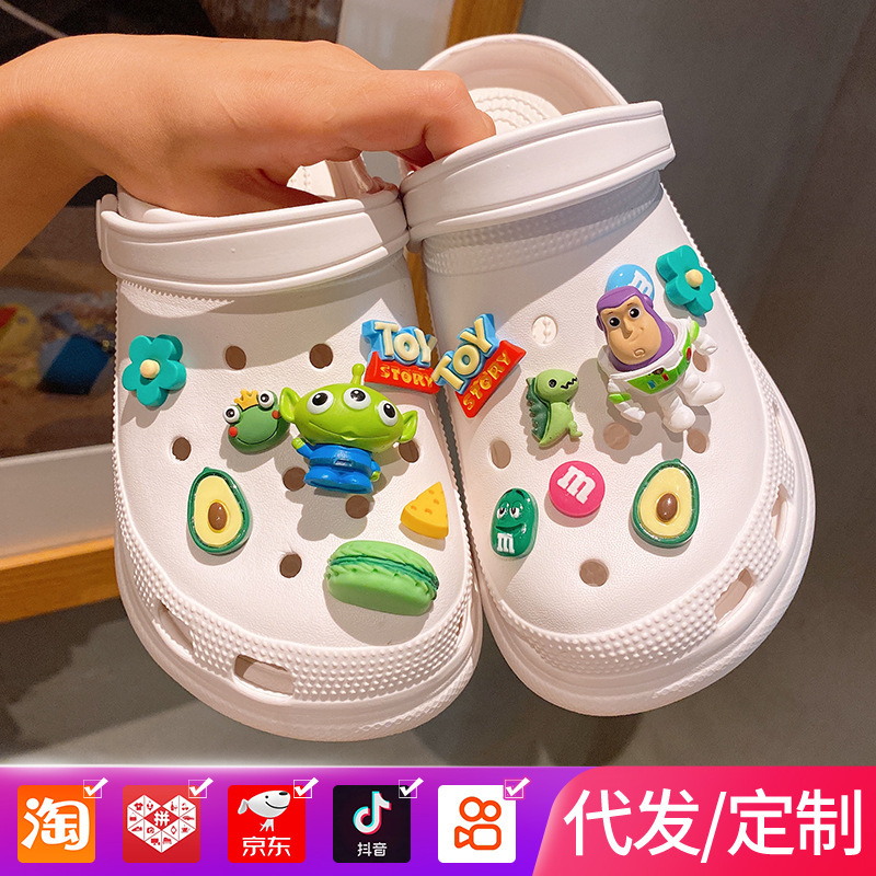 [in Stock Hot Item] Buzz Lightyear Strawberry Bear Versatile DIY Accessories Decorative Removable Hole Shoe Buckle Shoe Flower