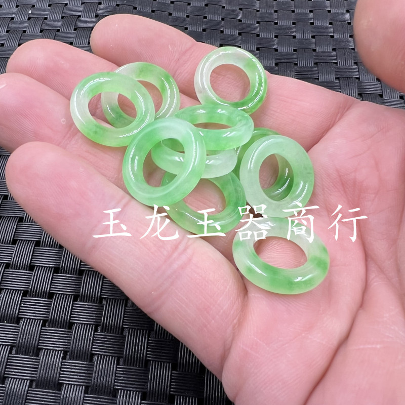 Pendant jade, ring, earrings