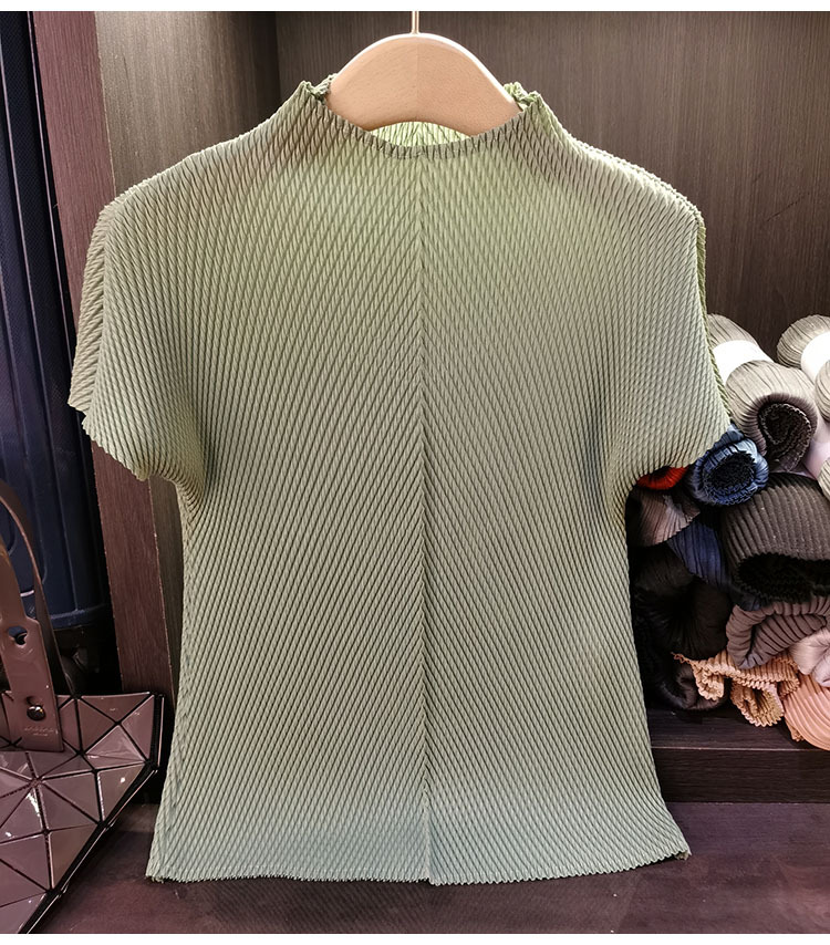 Áo thun nữ cổ đứng tay ngắn xếp ly vảy rồng màu trơn cao cấp — Màu hồng tím, Màu đen, Màu đỏ hoa hồng, màu xanh lá cây chi tiết 12