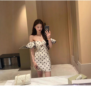 ����һ�ּ粨�c����Ĩ�؏͹źڰײ��c���~߅����Ĩ�������B��ȹ