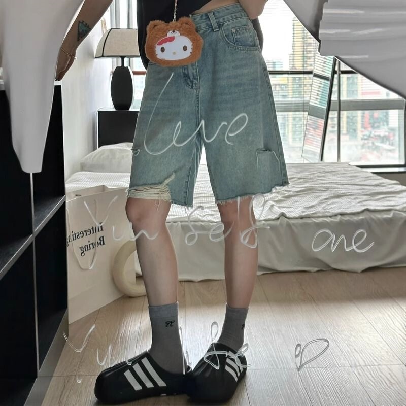 Vintage Ripped Denim Shorts for Women, 2026 Summer New Style, Plus Size, High-Waisted, Loose Fit, Slimming Straight-Leg Mid-Length Shorts
