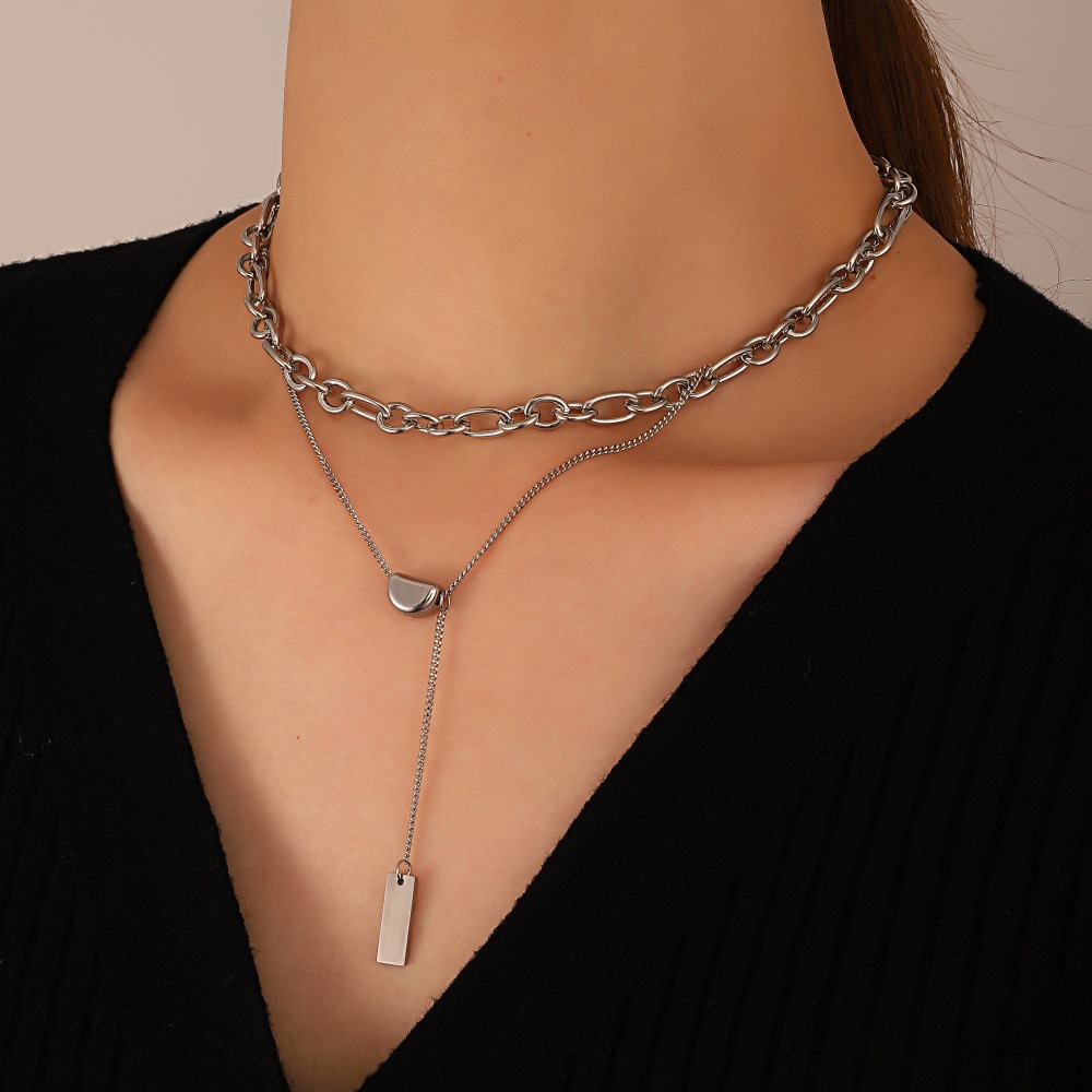 Korean stainless steel double layered lucky bean chain clavicle wholesalepicture2
