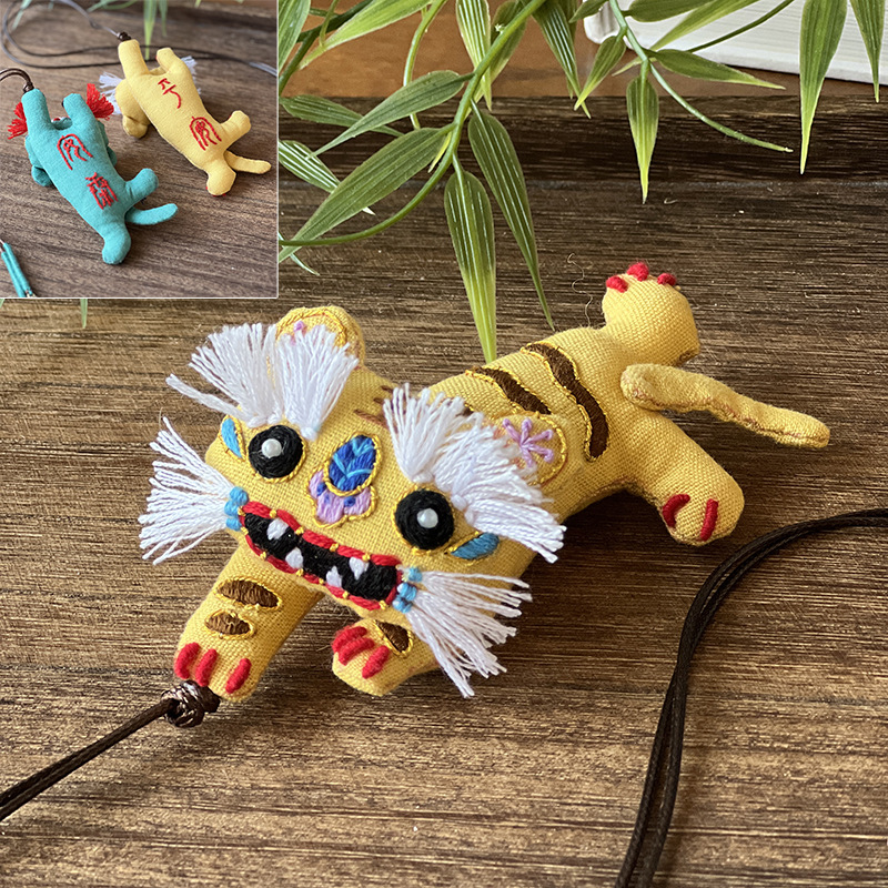 Nuevo bordado DIY Tigre Año regalo Lu bordado muñeca patchwork Cinco Tigres regalo creativo Sala adornos de tigre
