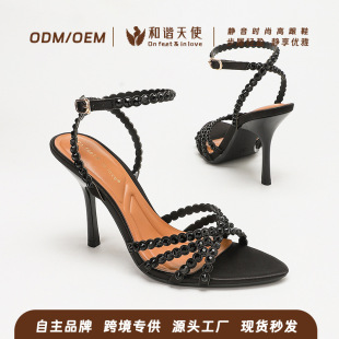 On feet& in love�o���߸�Ьˮ荛�ЬŮ�����Y�����⴩�߸�ŮЬ