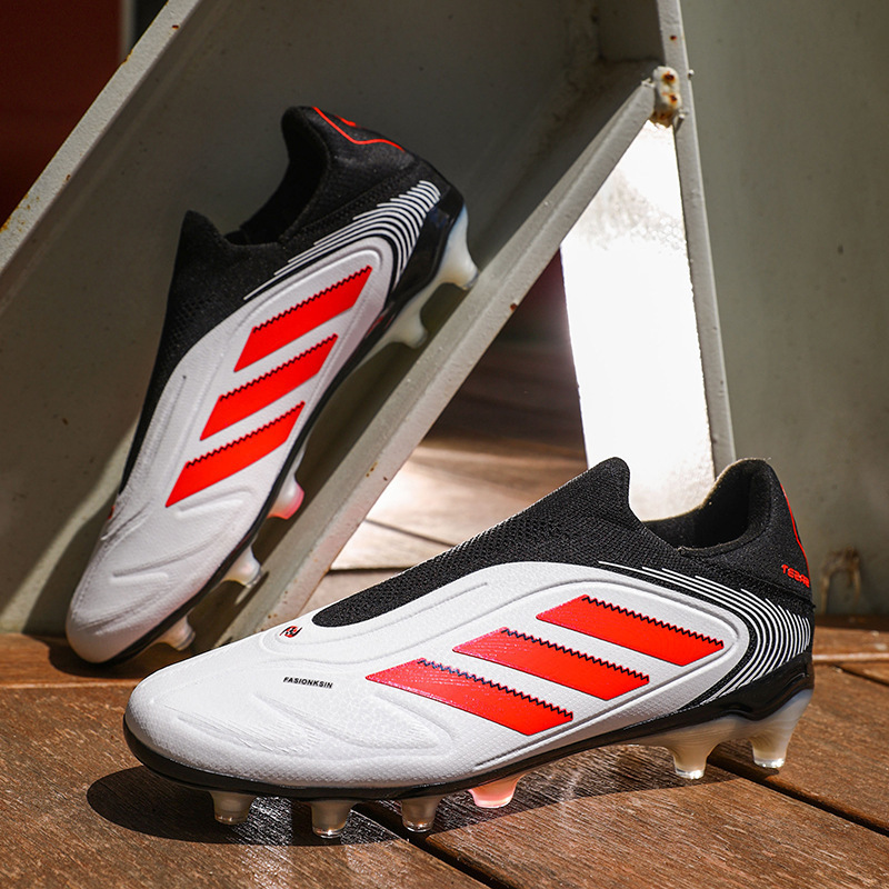 2025 New Seamless Offset Printing Copa Natural Lace-Free Football Shoes for Male and Female Students Competition Training Shoes 2025 New Seamless Offset Printing Copa Natural Lace-Free Football Shoes for Male and Female Students Competition Training Shoes