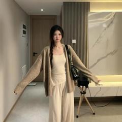 早秋慵懒感穿搭针织衫上衣韩系春秋新款软糯开衫休闲外搭毛衣外套