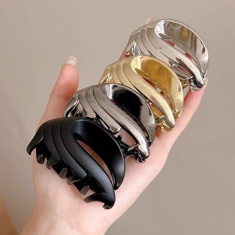 镂空塑料小触角抓夹女2025新款高级感防塌鲨鱼夹子发卡半扎发头饰