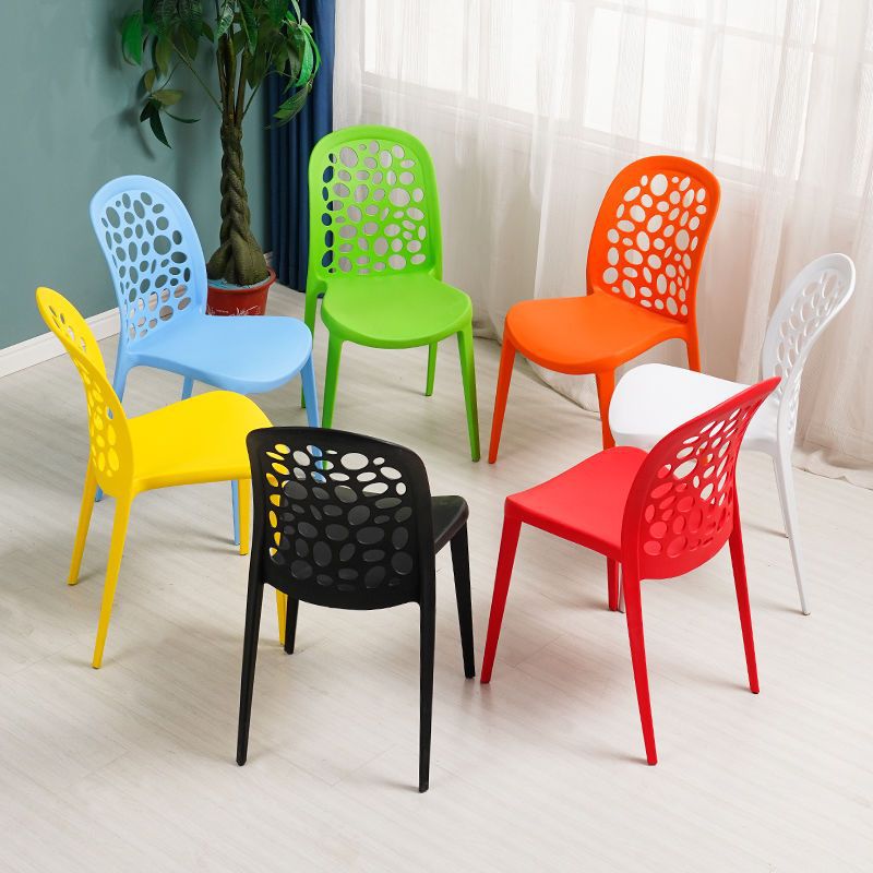 Modern Plastic Chair for Home Use, Simple Leisure Chair, Adult Chair with Backrest, Stackable, Nordic Creative Internet-Famous Hollow Dining Chair