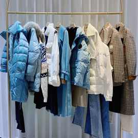 羽绒服女装品牌折扣女装批发一手货源撤柜尾货剪标女装品牌正品