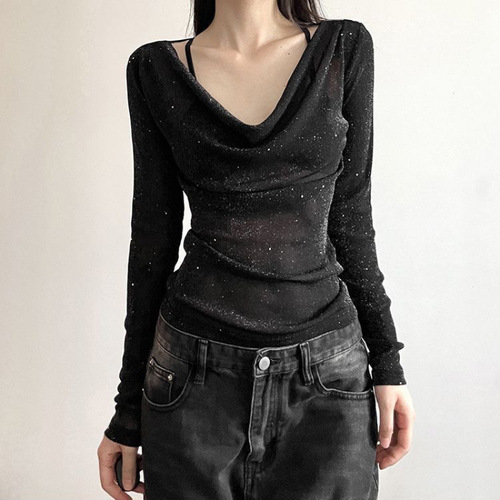 Stylish and Unique Women's Long-Sleeve Blouse with Design Elements, Sheer and Fitted for a Slimming Effect, Trendy and Fashionable 