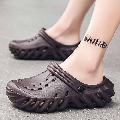 Croc shoes men's trendy toe-toe slippers students fashion casual beach shoes men's outer wear non-slip soft-soled sandals for men