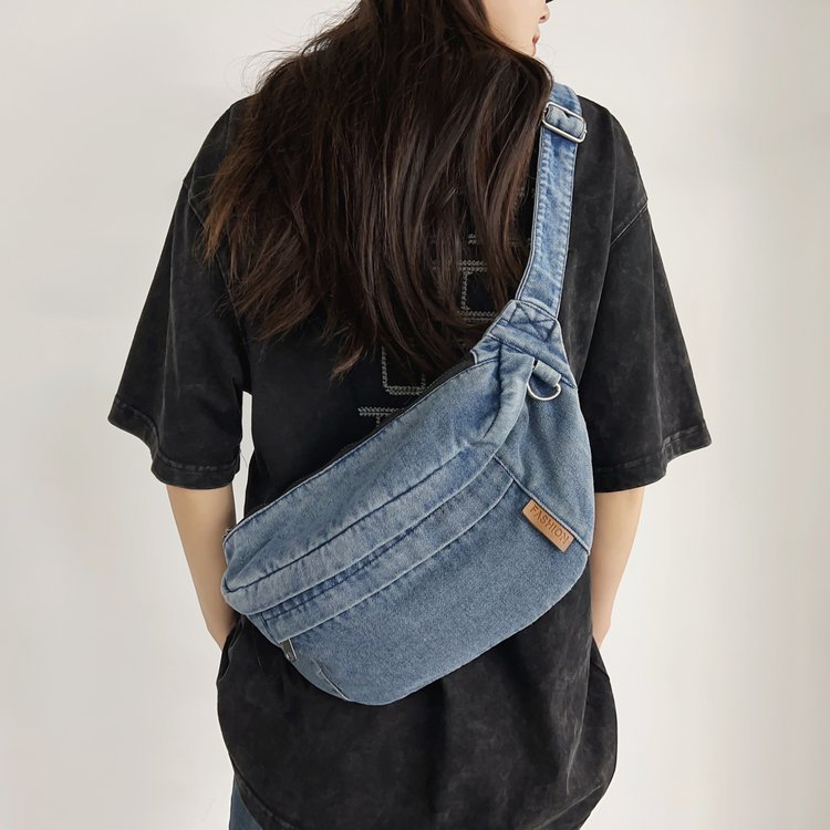 港风原宿ins包包女斜挎包百搭牛仔布胸包男腰包潮牌学生挎包