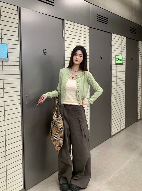 短款针织开衫女秋冬季穿搭2025新款绿色上衣长袖韩系chic毛衣外套|undefined