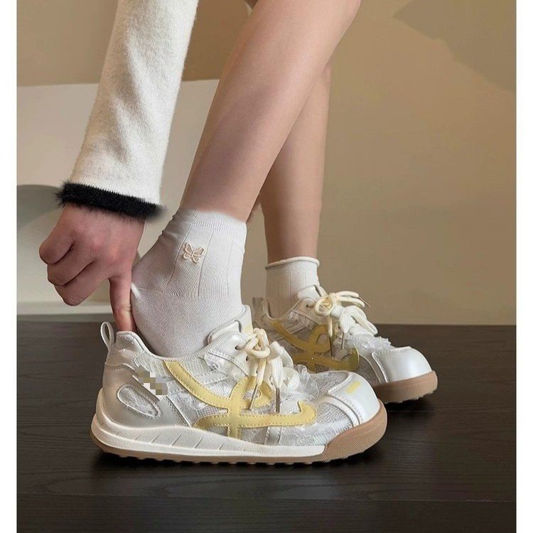 Nuevos zapatos de malla de encaje de verano zapatos deportivos casuales de mujer transpirables delgados zapatos blancos con falda zapatos de mujer con suela gruesa image 8