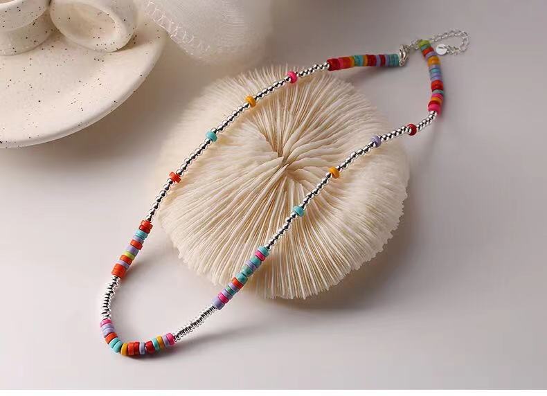 Bohemian Geometric Plastic Resin Beaded Necklace display picture 3