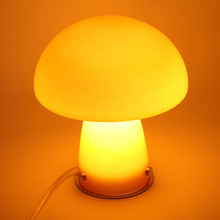 床头蘑菇台灯摆件卧室创意简约北欧玻璃包豪斯装饰台灯批发