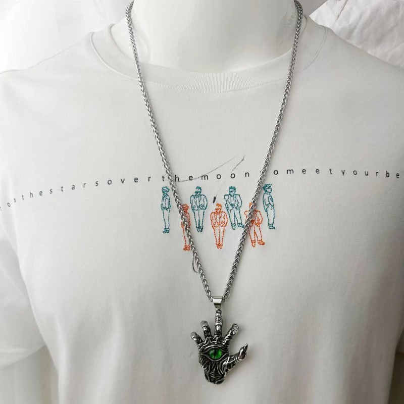 Collier pendentif griffe œil du diable homme acier titane tendance_voghion.com