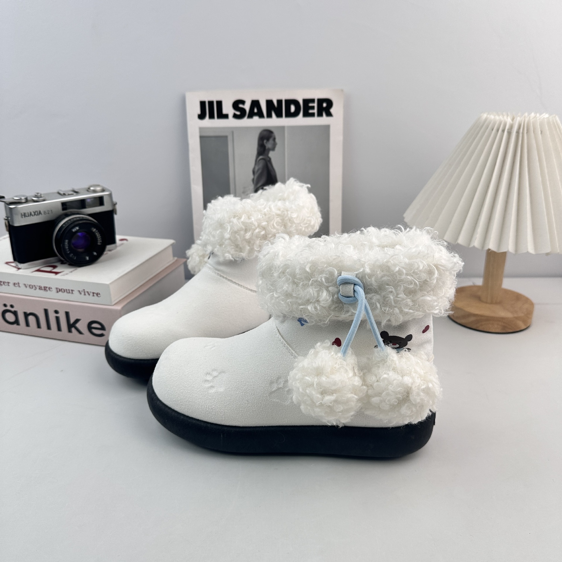 Yuanbo bonito botas de nieve de cabeza grande mujeres 2025 botas cortas de cabello de lichi de invierno y zapatos de algodón gruesos