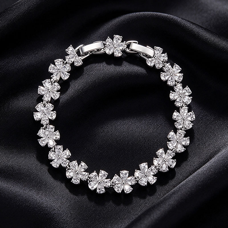 Pulsera Geométrica Circular con Dije de Cubo de Aleación de Cobre