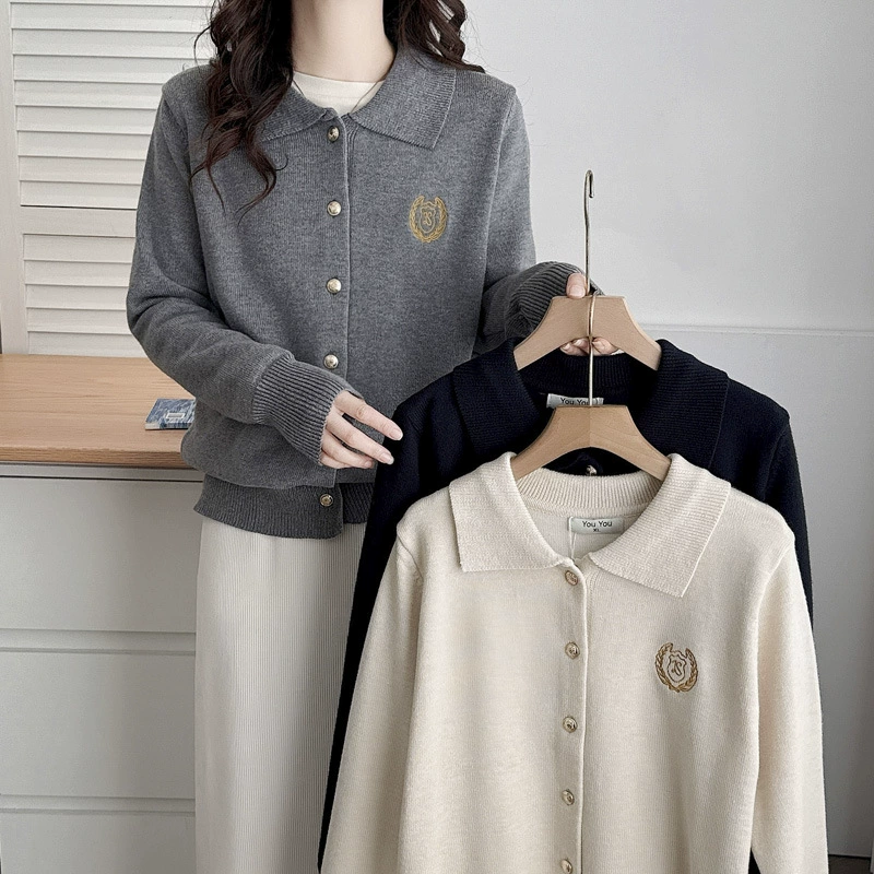 Трикотажный свитер большой размер женский толстый мм кардиган осень-зима 2024 новый 200 кг академическая вышивка с отворотом свитер куртка