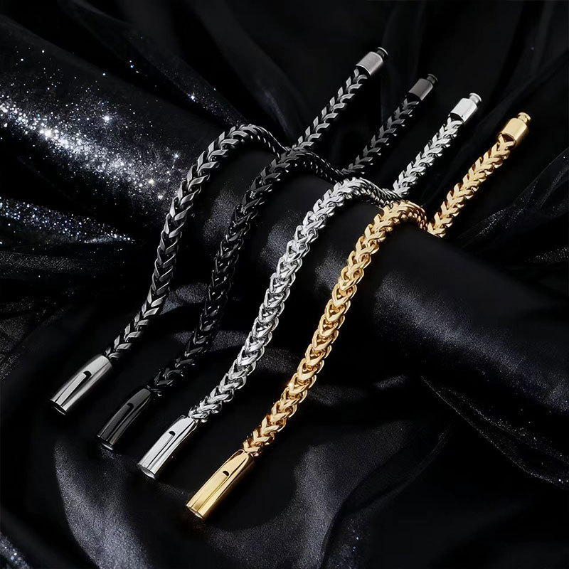 Personalized Titanium Cuban Chain Bracelet For Men Polished Steel_voghion.com