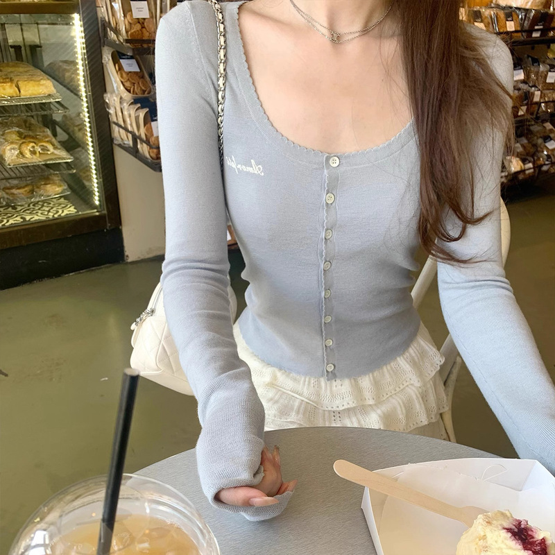 Ready Stock Dream Catcher Girl_Basic Line Cut Out Diamond Button Cardigan/U Collar Wool Knitwear Baby Blue Knitted Cardigan Ready Stock Dream Catcher Girl_Basic Line Cut Out Diamond Button Cardigan/U Collar Wool Knitwear Baby Blue Knitted Cardigan
