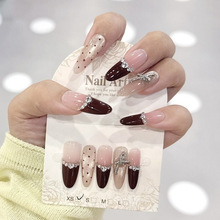 手工穿戴甲酒红秋冬新款高级感轻奢纯欲风甲片法式复古新娘美甲