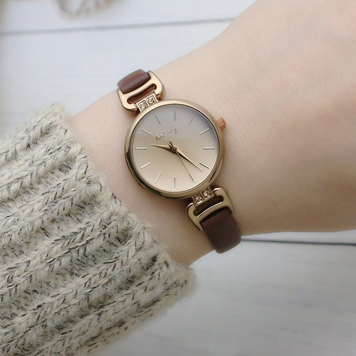 Factory direct sales Japanese and Korean small plate thin watch strap ladies watch belt fashion trend watch live female watch 193