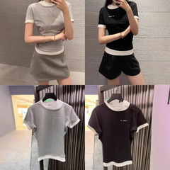 夏の新型偽二枚衝突色半袖正肩プリントtシャツ女性甘いギャル百合ファッション修身上着女性