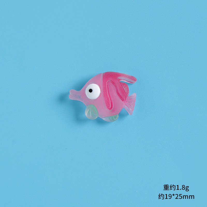 Gradient ugly fish