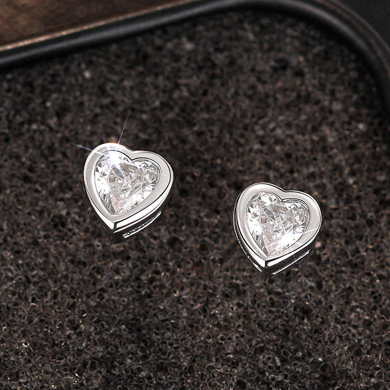 3g Weight Copper Ear Needle Material Ear Studs Classification 1 Pair Quantity Daily, Street Occasion Copper Material Heart Shape Pattern All Seasons Season Women's Gender Sweet Style 1 Pair Sweet Heart Shape Copper Ear Studs 6