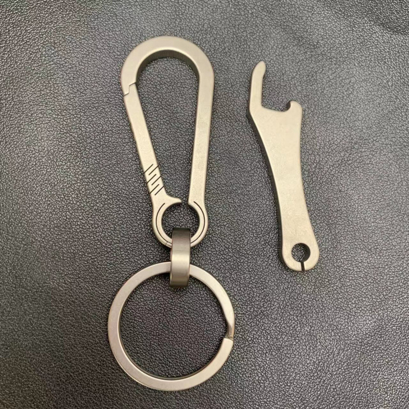 チタン合金のキーホルダーの男性の新型の腰のペンダントの多機能のキーホルダーは長くて丈夫です。|undefined