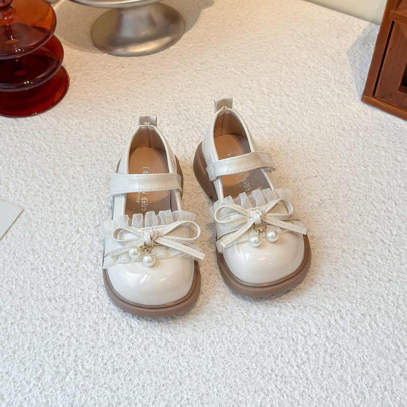 Zapatos de cuero de niñas Lolita dulces zapatos de princesa primavera y otoño 2025 nuevos zapatos de arco de estilo extranjero zapatos de espectáculo de chicas