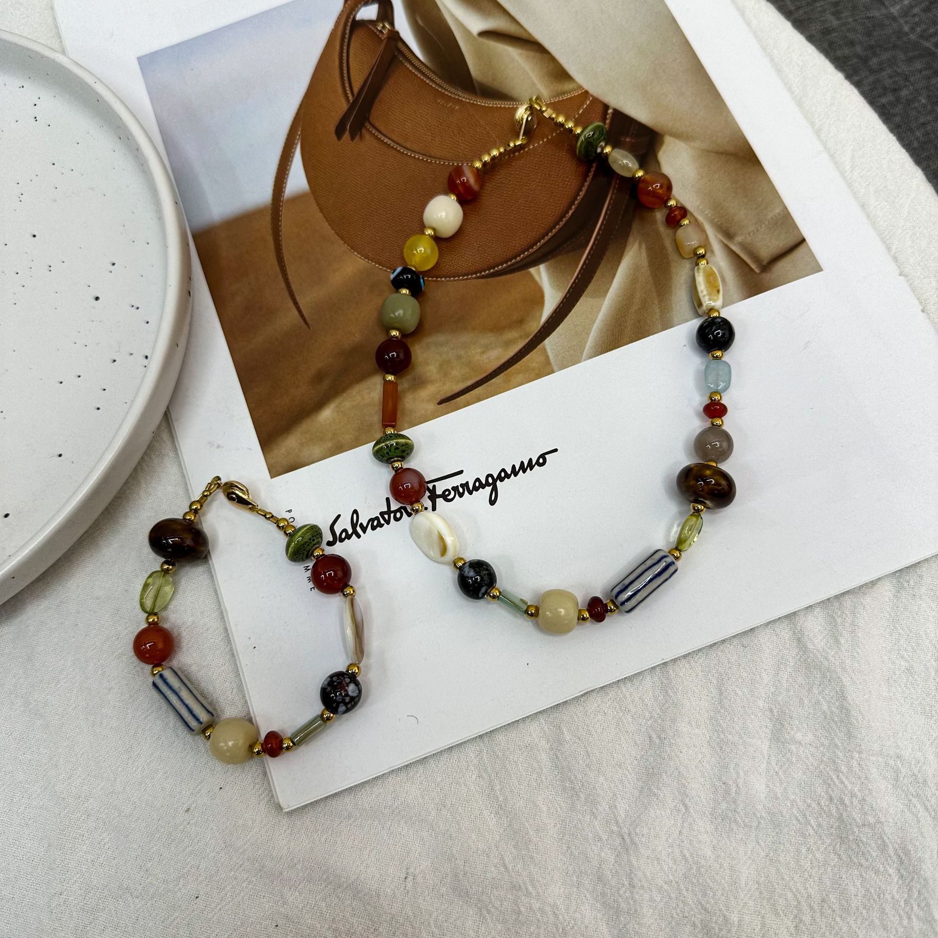 Bracciale primaverile 2026 con fiori smaltati oversize per donna, bracciale floreale 3D di grandi dimensioni, gioielli con petali smaltati lucidi e colorati, stile boho vintage e robusto._voghion.com