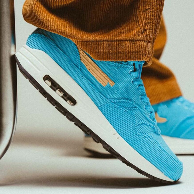 Putian Cross-Border Max1 Corduroy Running Shoes Co-Branded 1987 Air Cushion Cushioning Sports Shoes Yellow and White Men's and Women's Casual Shoes Putian Cross-Border Max1 Corduroy Running Shoes Co-Branded 1987 Air Cushion Cushioning Sports Shoes Yellow and White Men's and Women's Casual Shoes