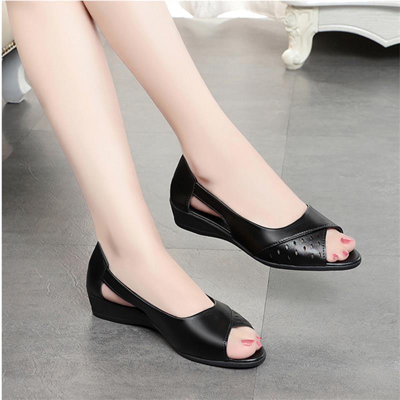 Sandalias con fondo de tendón de res, zapatos cómodos de boca de pez de fondo plano de cuero suave para mujer, nuevos zapatos de madre huecos de todo fósforo, sandalias de cuña para mujer