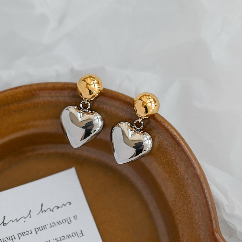 Love earrings