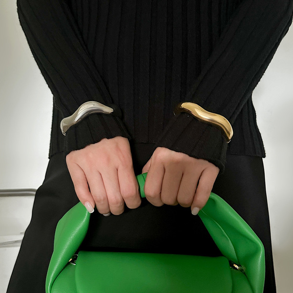 fashionable metal accessory