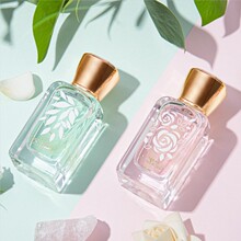 ��ˮ��ӛ���ֲ��Z��ˮ50ML�־õ��Ż��㽳�ĕr�⾫��Ůʿ��ˮ