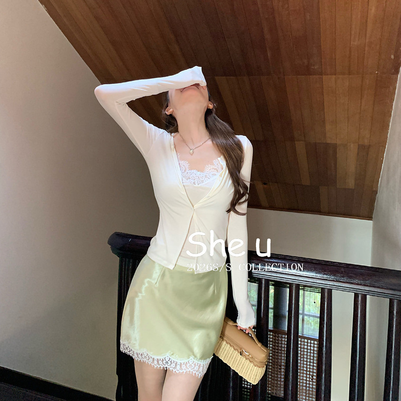She U Thirteen Lines Pure Desire Hot Girl Style Lace Patchwork Fake Two-Piece Top 2026 Summer Slimming Versatile Blouse She U Thirteen Lines Pure Desire Hot Girl Style Lace Patchwork Fake Two-Piece Top 2026 Summer Slimming Versatile Blouse