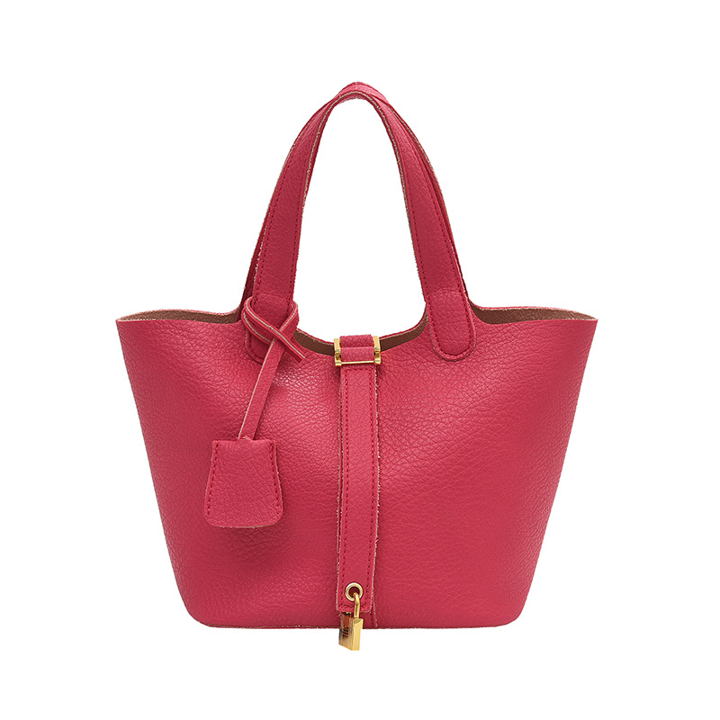 Borsa a secchiello con fibbia nuova primavera europea e americana del 2024 Moda e casual Borsa da donna in morbida pelle versatile di grande capacità_voghion.com