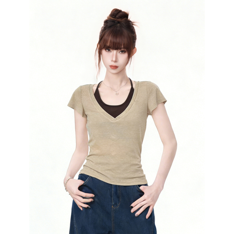Jiyou Retro Two-Piece Short-Sleeve T-Shirt for Women, Summer 2026 Unique and Beautiful Design Niche Top Jiyou Retro Two-Piece Short-Sleeve T-Shirt for Women, Summer 2026 Unique and Beautiful Design Niche Top