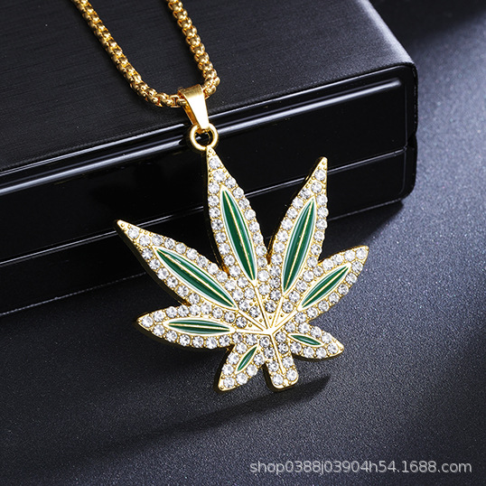 European and American Trendy Hip-Hop Rock Diamond Maple Leaf Pendant Necklace Cross-Border Fashion Light Luxury Style Stainless Steel Sweater Chain for Men