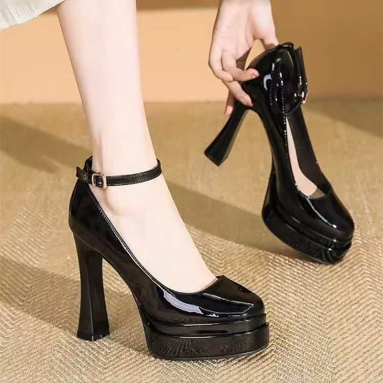 2025 New Style Small Women's Chunky Heel High Heels, Niche Simple Design, Comfortable Versatile Single Shoes for Women