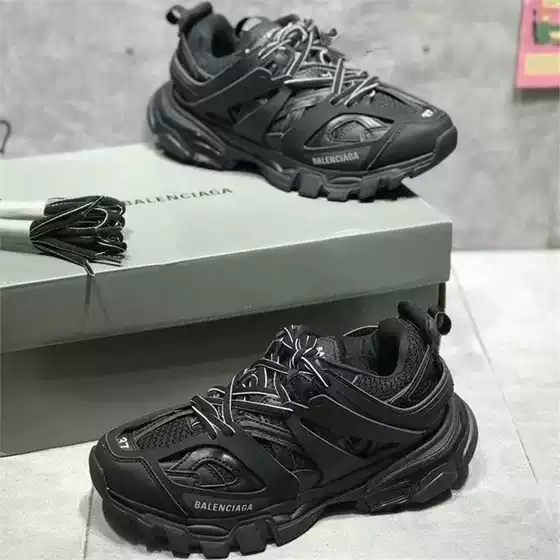 Putian Chunyuan Paris Men's and Women's Same Style Third Generation Dad Shoes Trendyy Sports Couple Track3.0 Outdoor Running Shoes