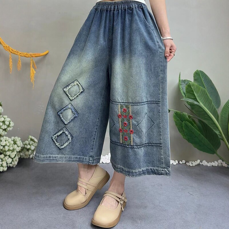 Vintage Embroidered Denim Wide-Leg Pants for Women 2026 Summer New Style Elastic Waist Loose Ethnic Style Cropped Pants 8811