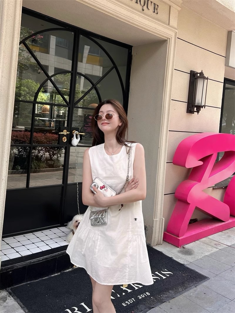 2025년 여름 여성용 프렌치 니치 민소매 조끼 드레스(이미테이션 린넨) 고급스럽고 루즈한 기질